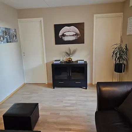 Apartment King Size Bed Plus 4beds Free Parking Indoors Lorenskog